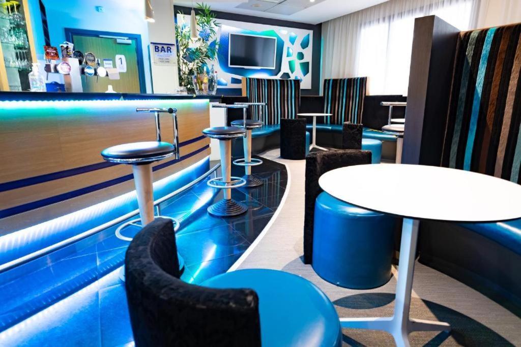 Eiffel Citea Access Dayroom Espace Paris Sans Nuitee Et Chambre Partagee Chatillon Nuitee -- Repos Journee Ou Espace Travail 8-19H Proche Tour Eiffel Ou Usage Bureau A L'Heure En Journee -- Nuitee Chatillon Avenue Paris Dış mekan fotoğraf